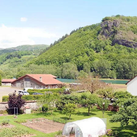 Σπίτι διακοπών En Duplex 4 Personnes, Vallee De La Jordanne, Cantal Lascelle