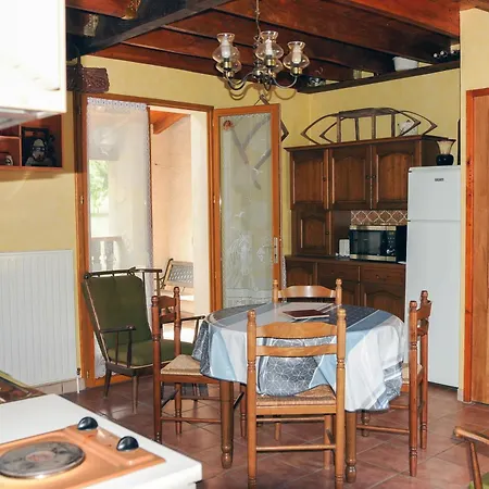 Σπίτι διακοπών En Duplex 4 Personnes, Vallee De La Jordanne, Cantal Lascelle