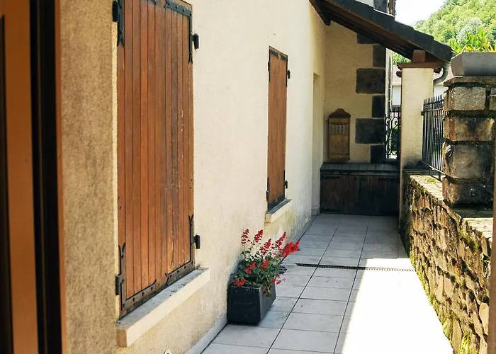En Duplex 4 Personnes, Vallée De La Jordanne, Cantal Casa vacanze