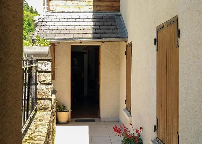En Duplex 4 Personnes, Vallée De La Jordanne, Cantal Lascelle